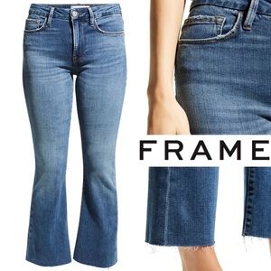 FRAME Le Crop Mini Boot Bootcut Ankle
Jeans with Raw Hem